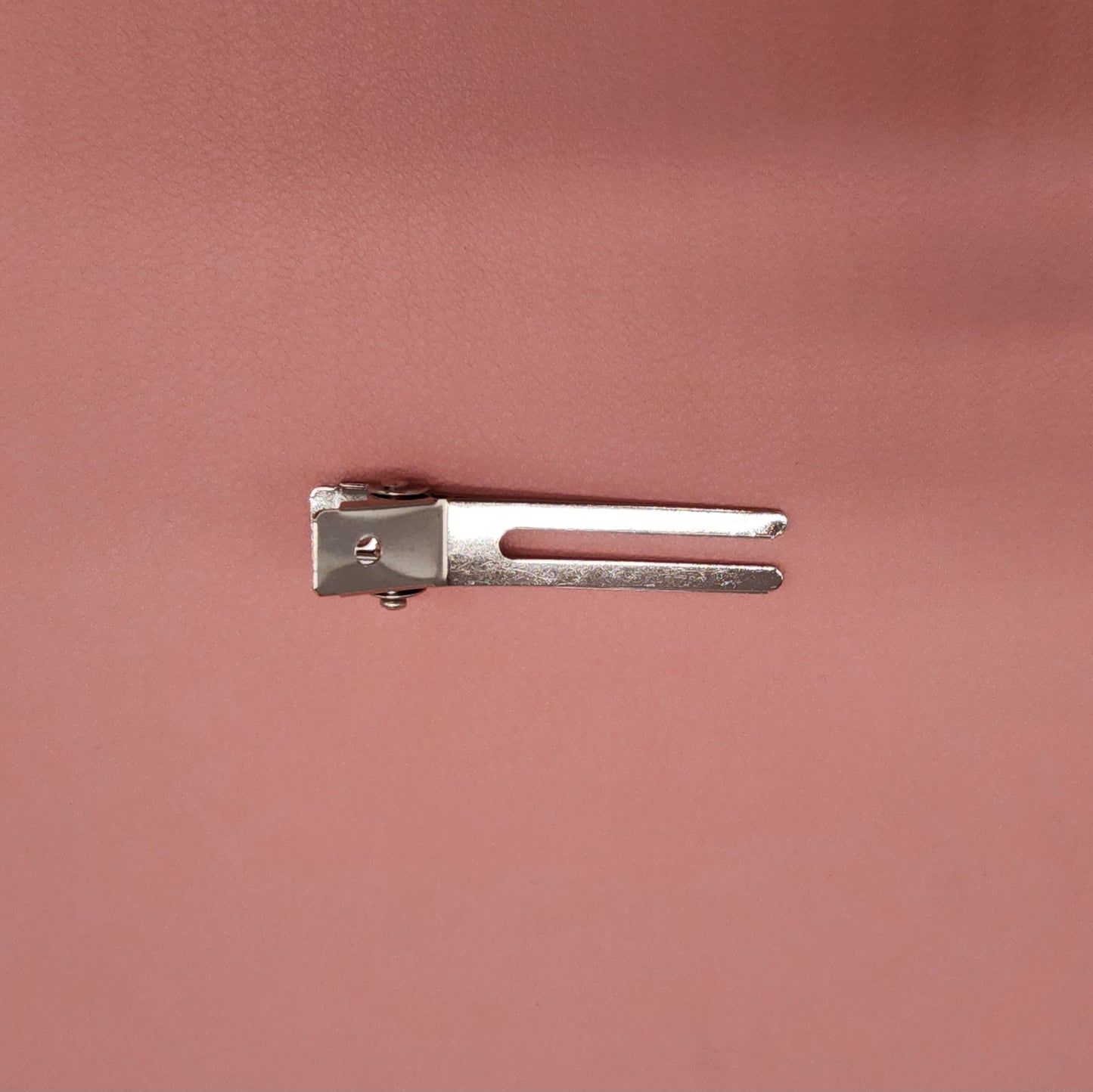Small hair bow - double prong clip - Beige