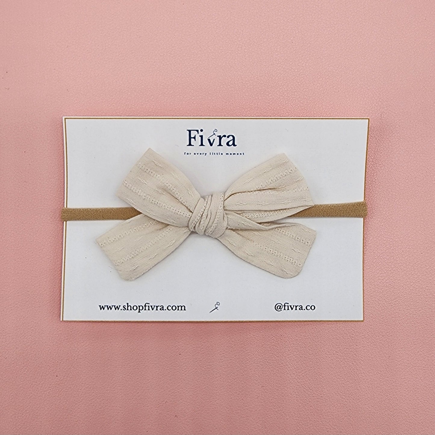 Small hair bow - Nylon headband - Beige