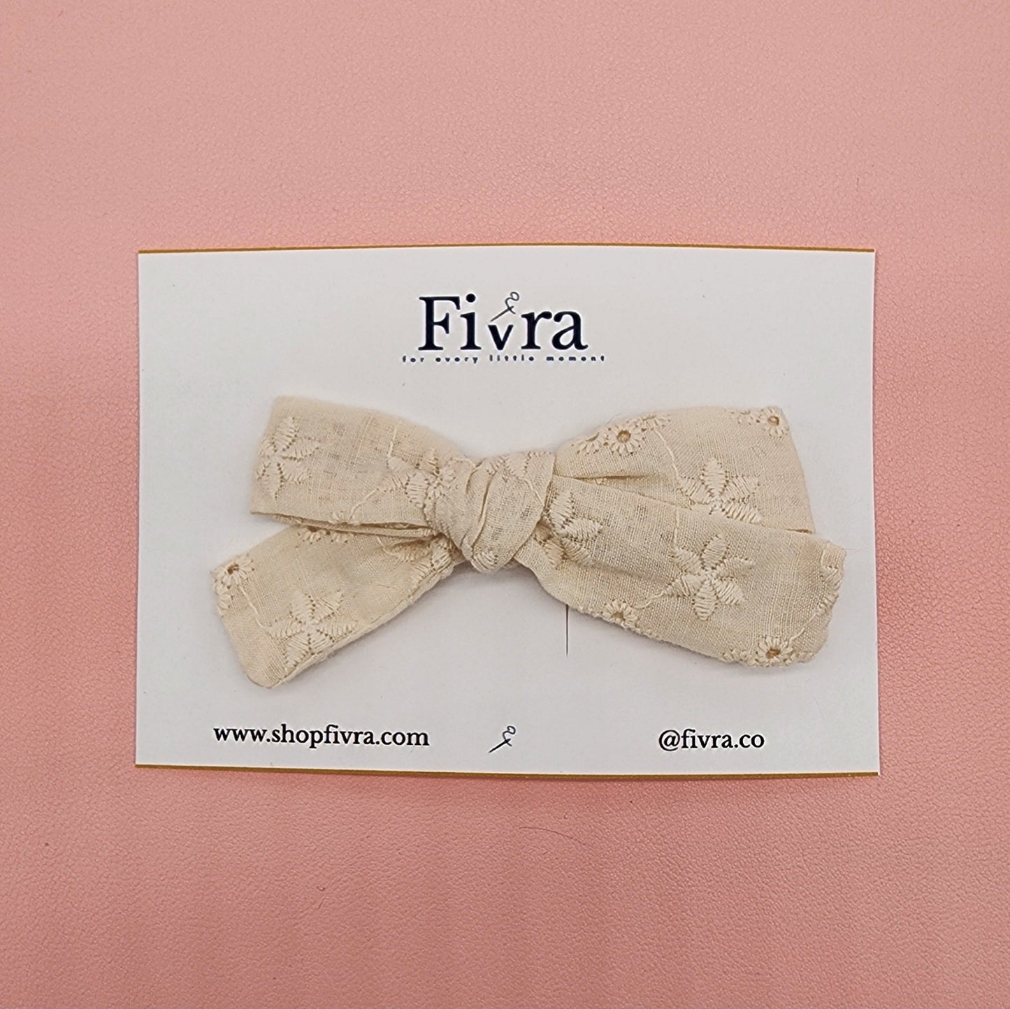 Small hair bow - double prong clip - Cream