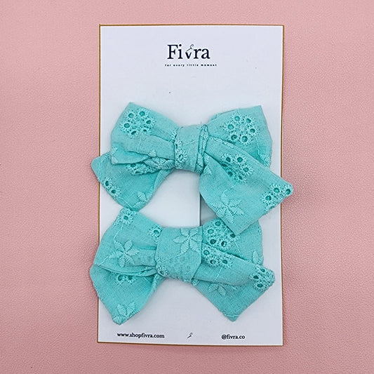 Small hair bow - Alligator clip - Crowdflower