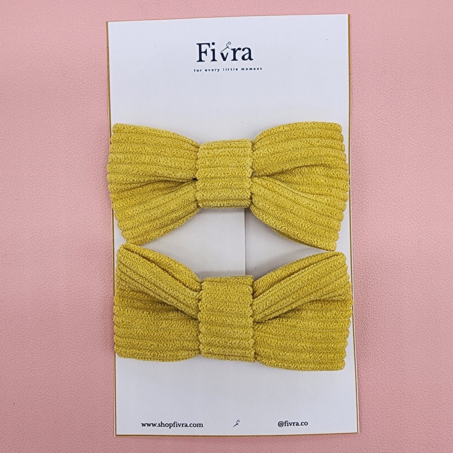 medium hair bow - Alligator clip - Corduroy varieties