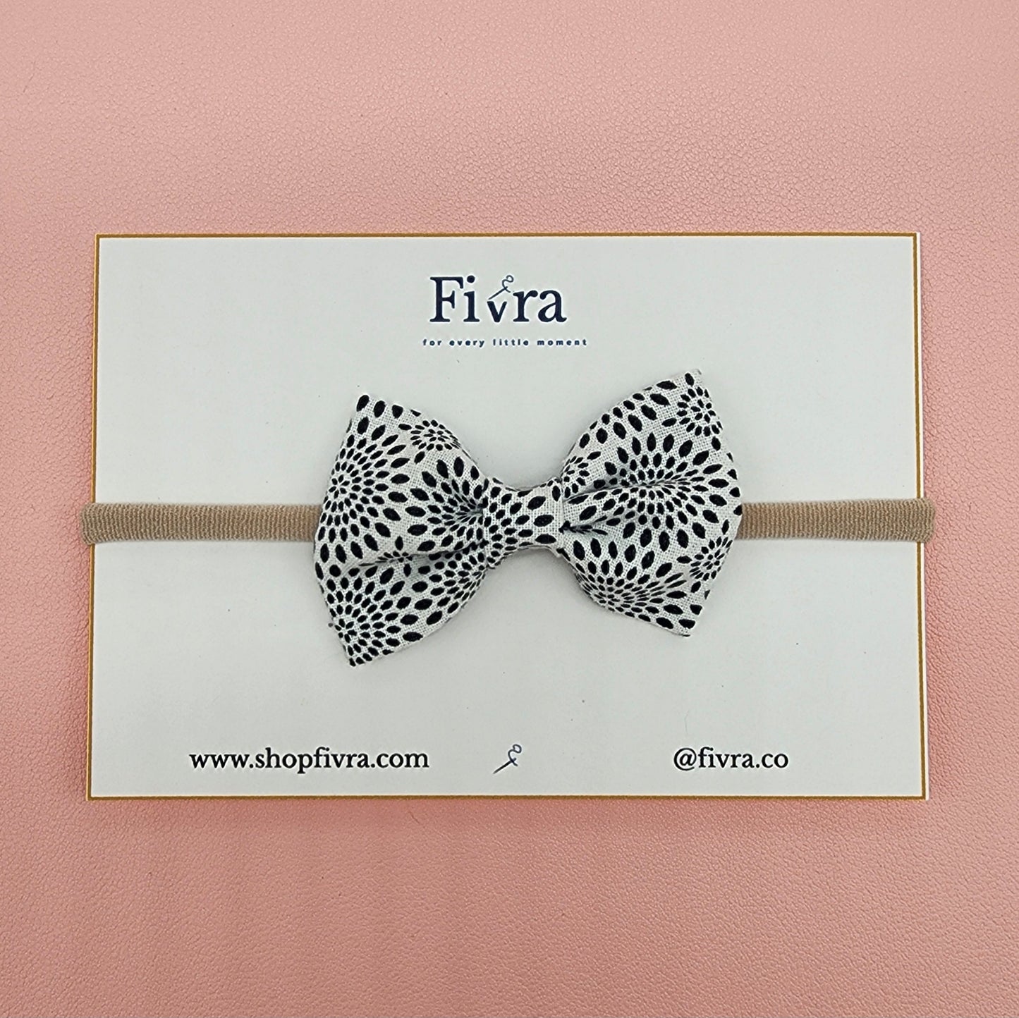 Small hair bow - Nylon headband - Black Varieties