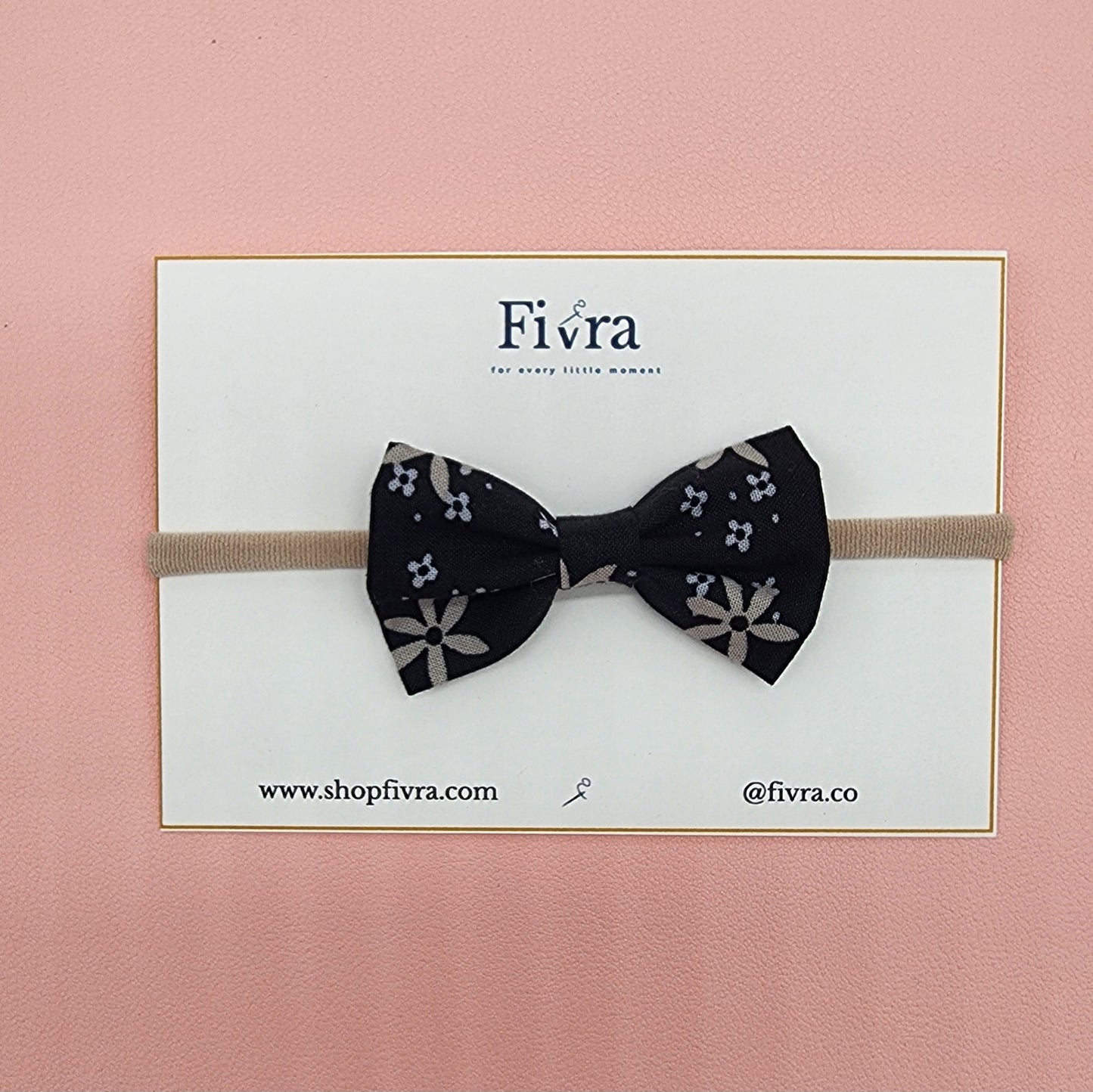 Small hair bow - Nylon headband - Black Varieties