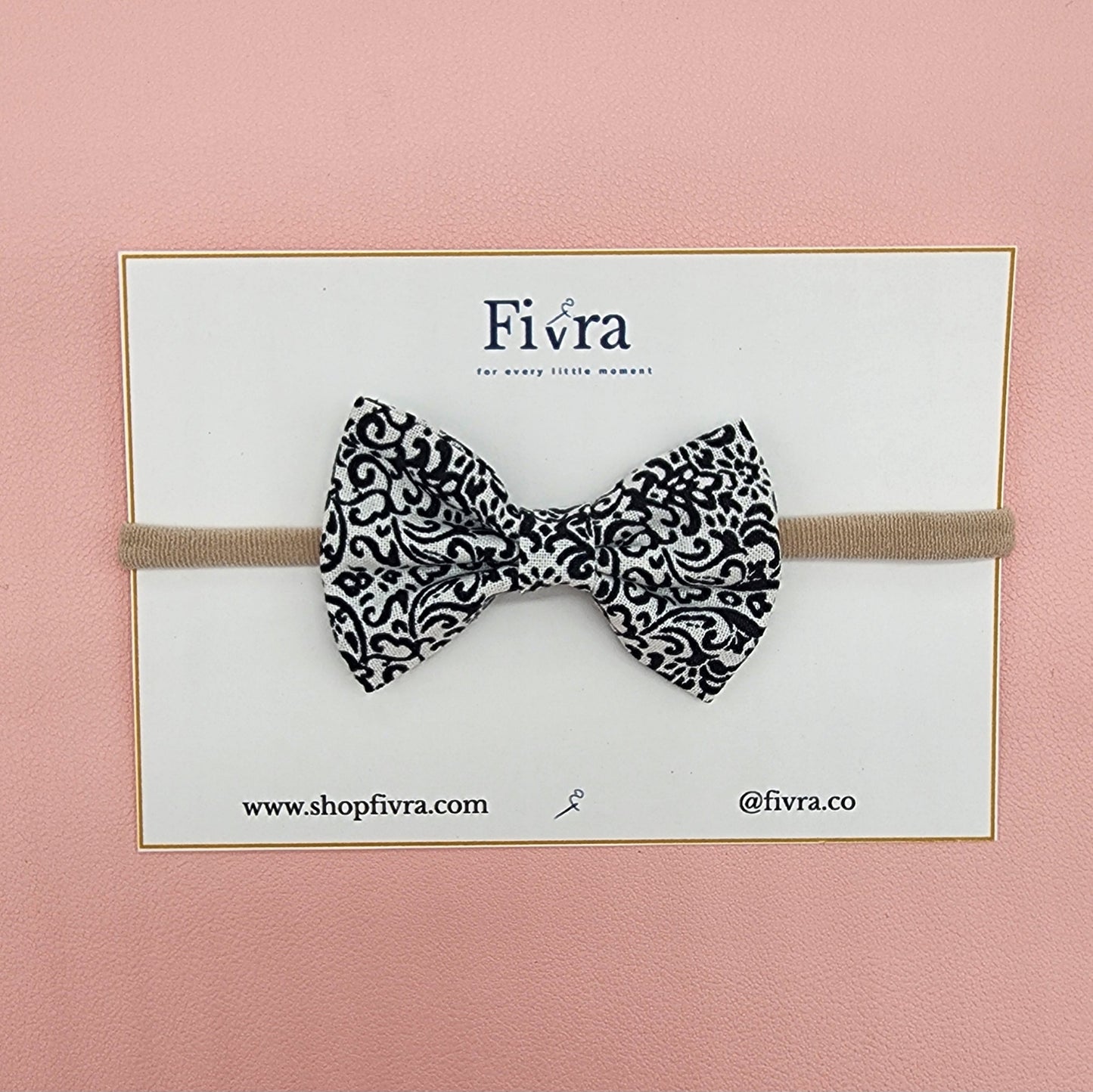 Small hair bow - Nylon headband - Black Varieties