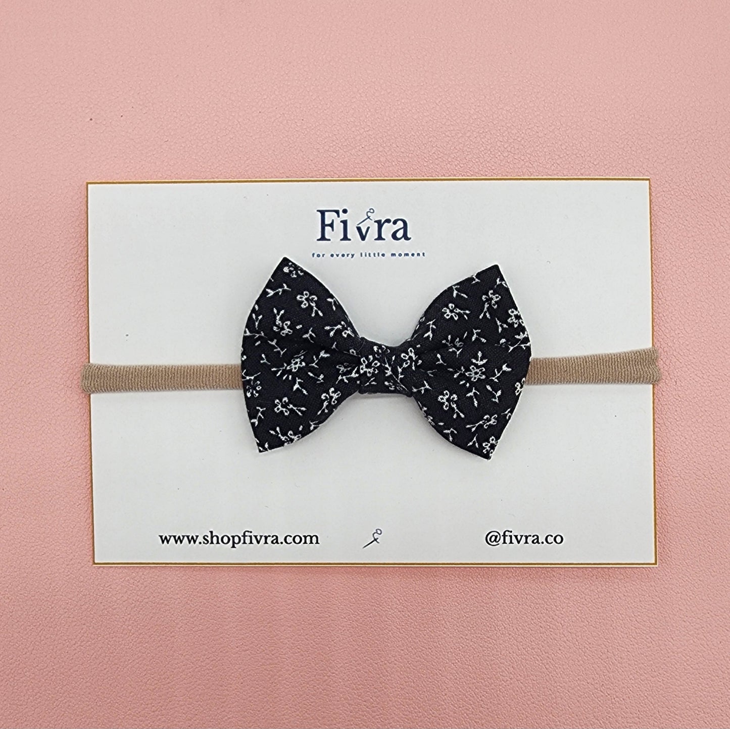Small hair bow - Nylon headband - Black Varieties
