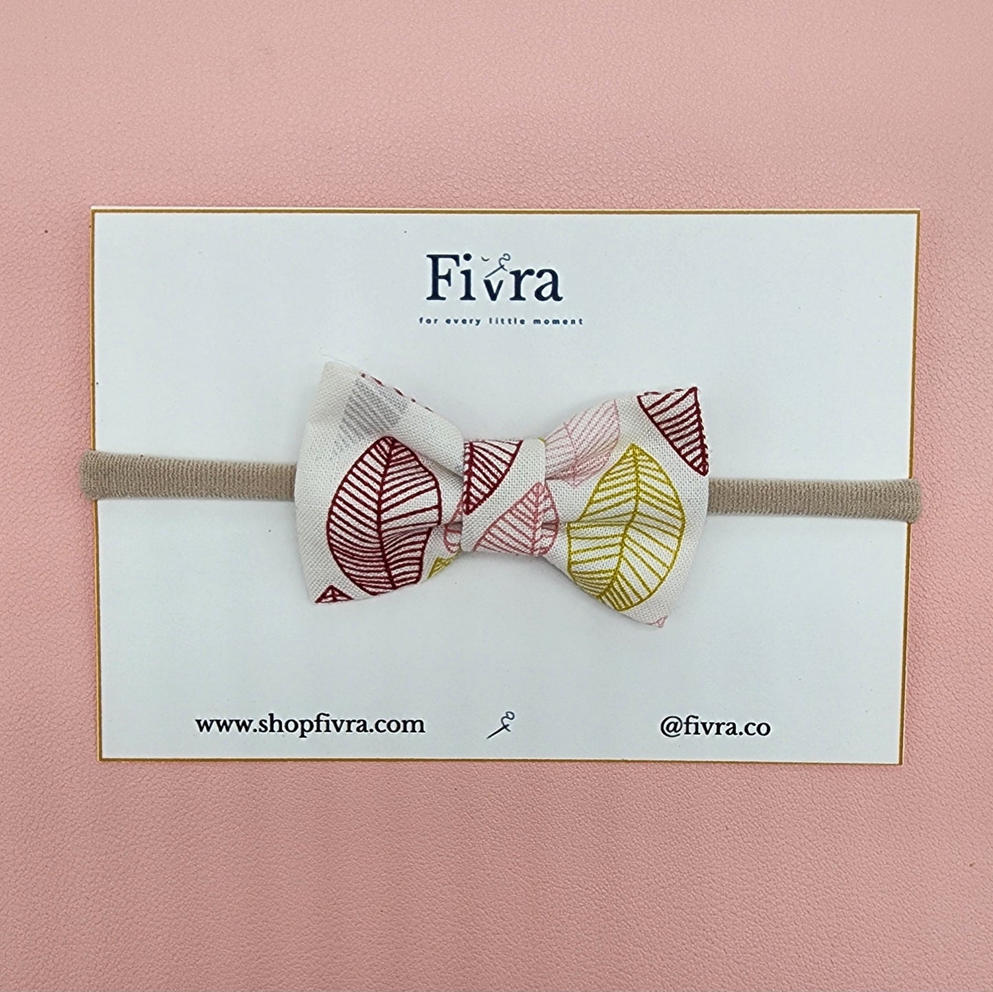 Small hair bow - Nylon headband -leaves