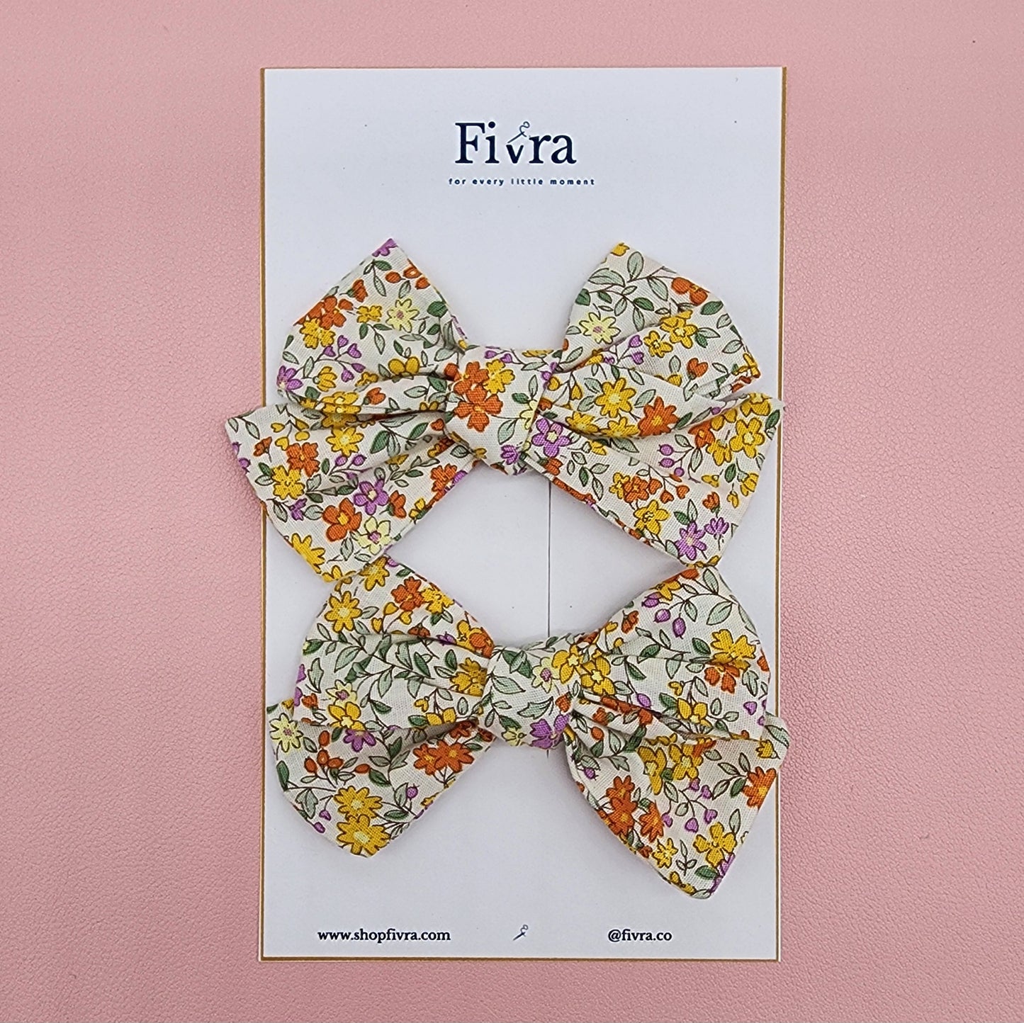Small hair bow - pair of bows- Yellow flowers