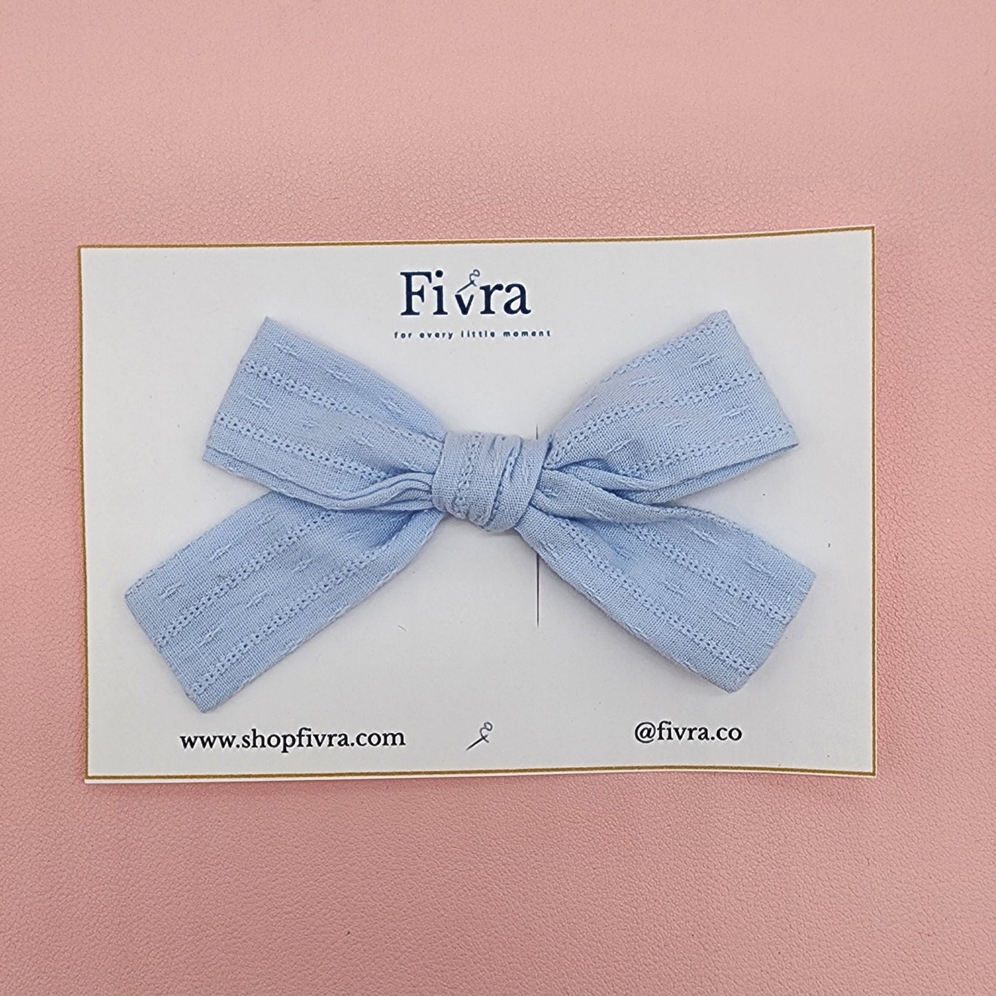 Small hair bow - Alligator clip - Light blue