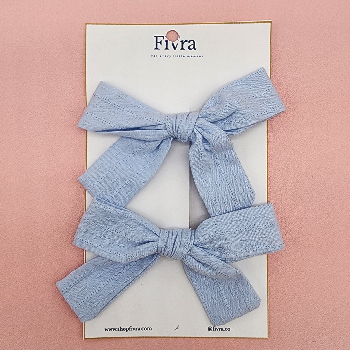 Small hair bow - Alligator clip - Light blue