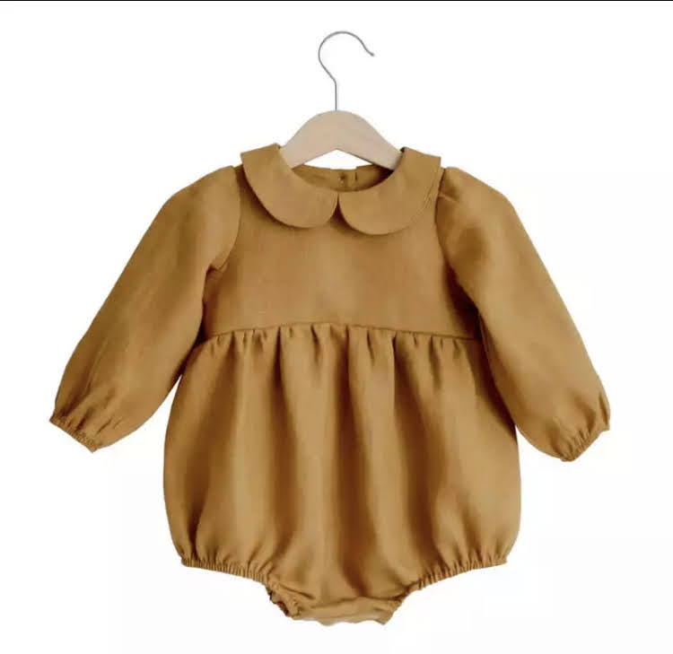 Baby girls Romper long sleeve - Round neck.